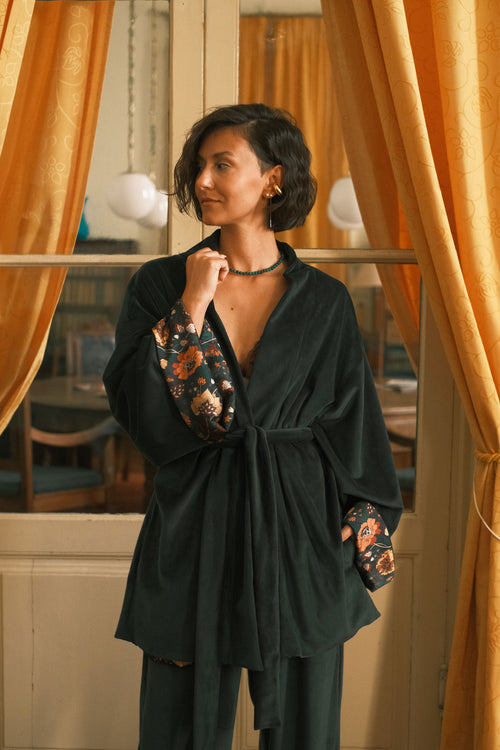 Shortened kimono Midnight Botanica
