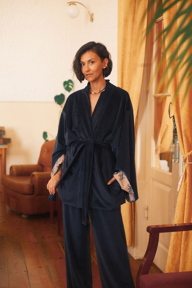 Shortened kimono Midnight Botanica