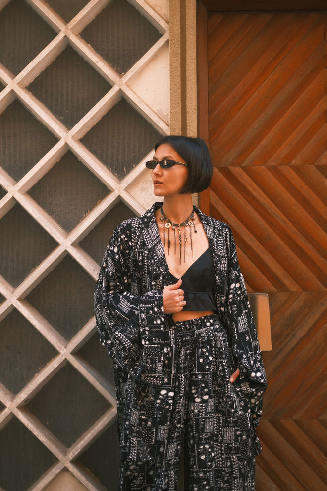 Shortened kimono Midnight Botanica