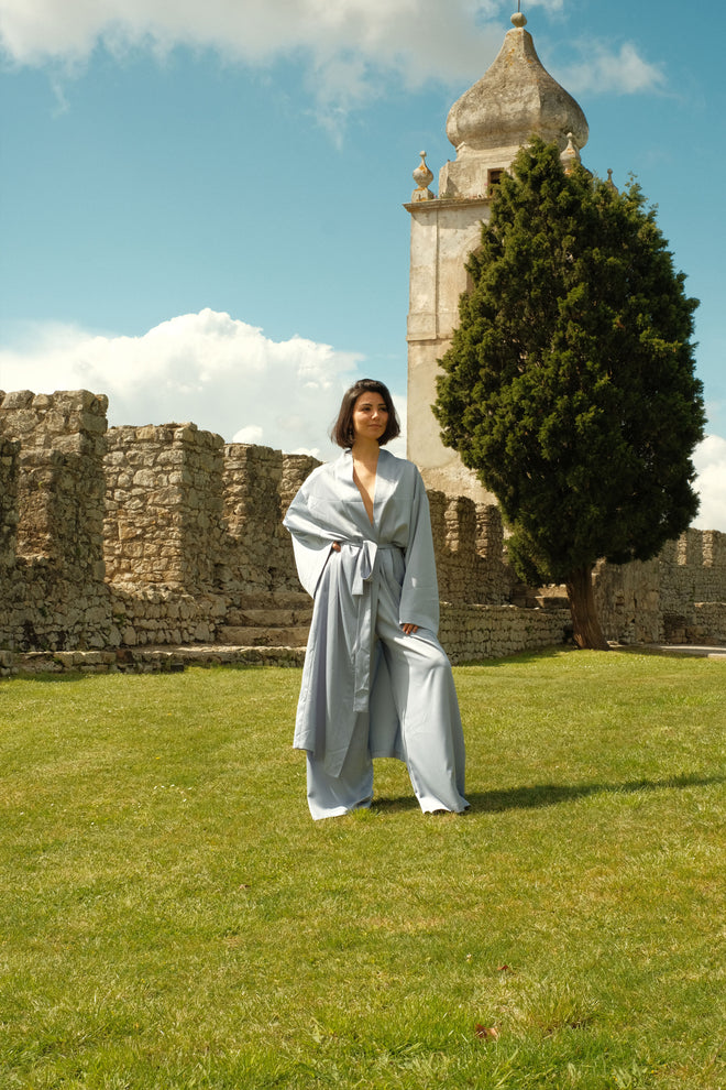 Jasmine satin kimono