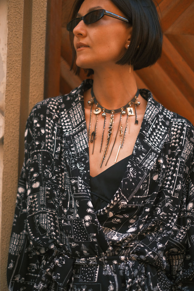 Shortened kimono Midnight Botanica