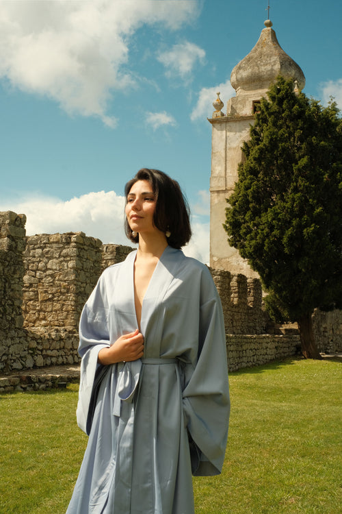 Jasmine satin kimono