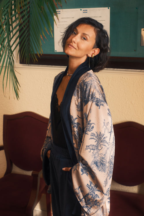 Shortened kimono Midnight Botanica