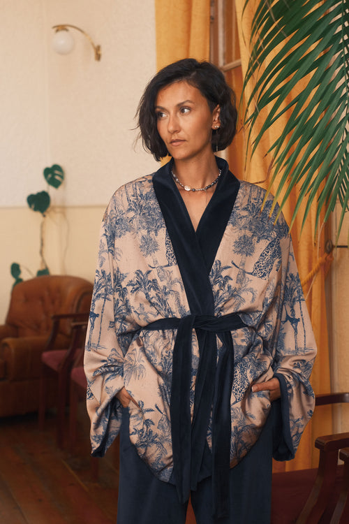 Shortened kimono Midnight Botanica