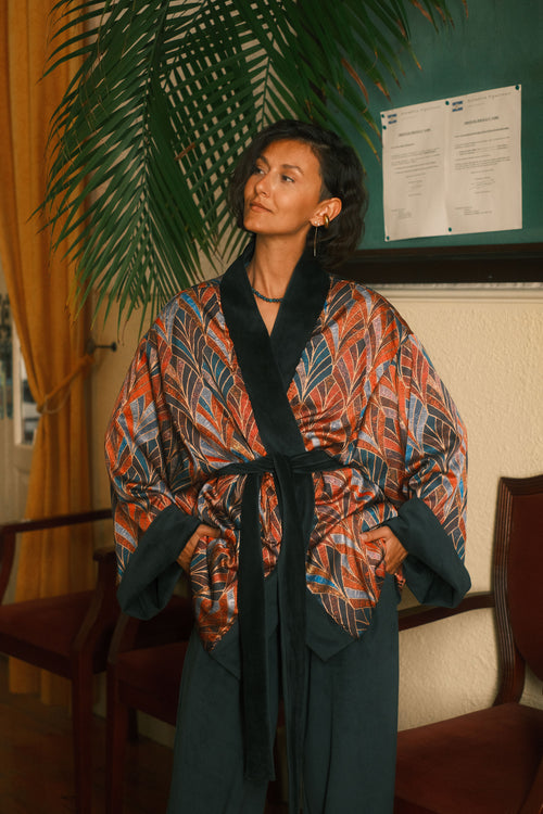 Shortened kimono Midnight Botanica